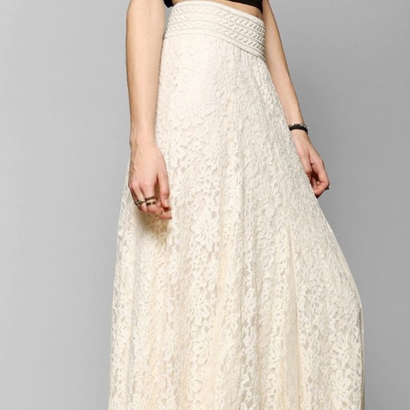 Maxi Skirts Dresses & Skirts - NEW Maxi Skirt Ivory Floral Lace Design Large